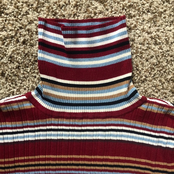 i.e. Petite Women’s L Red/Blue/White/Black Stripped Sweater - Picture 3 of 8